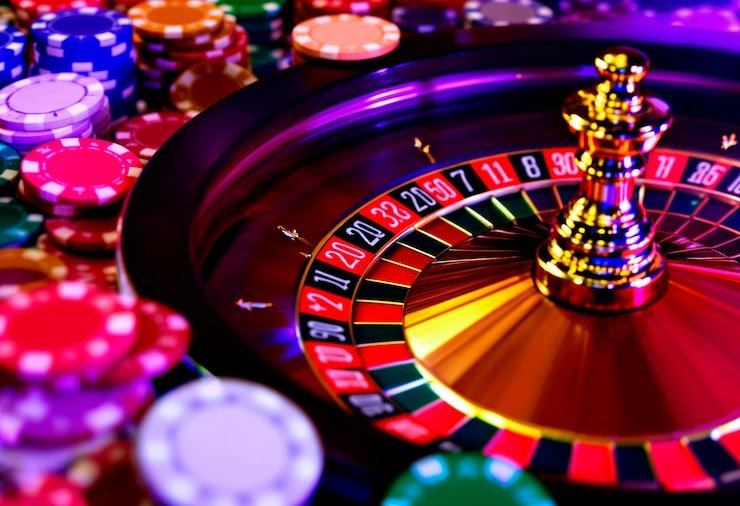 Meja roulette live dengan tampilan putaran roda dan chat pemain